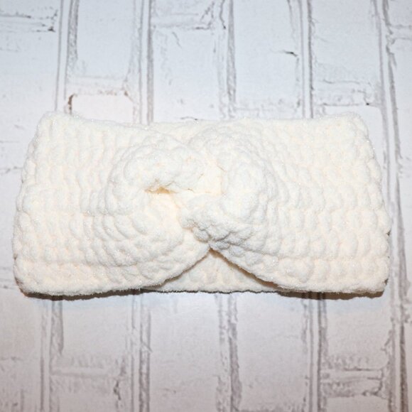 🤍✨ Glittery Cream Crochet Headband · Handmade · One Size - Picture 1 of 4